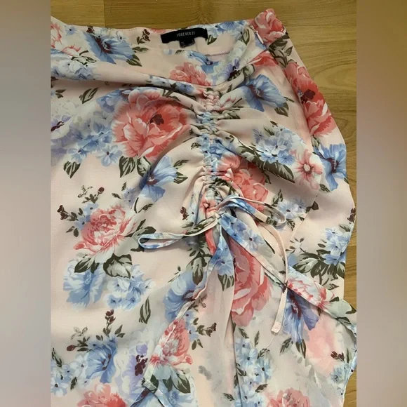 Flowy chiffon-like skirt - Picture 2 of 4